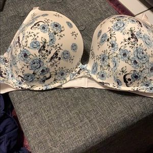 Torrid skull and rose print bra